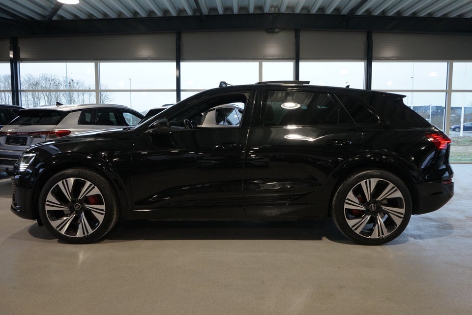 Audi Q8 e-tron 55 S-line Black Style quattro 5d