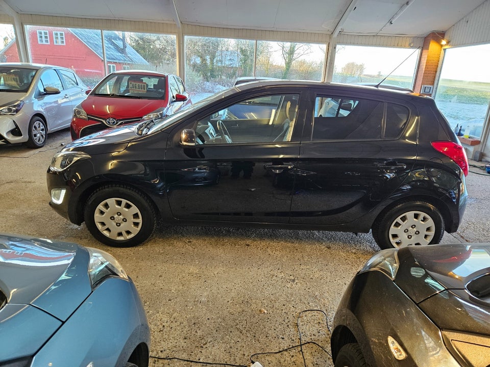 Hyundai i20 1,25 Classic XTR 5d