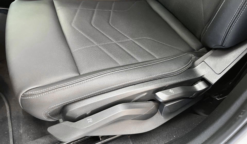 BMW iX1 xDrive30 X-Line 5d