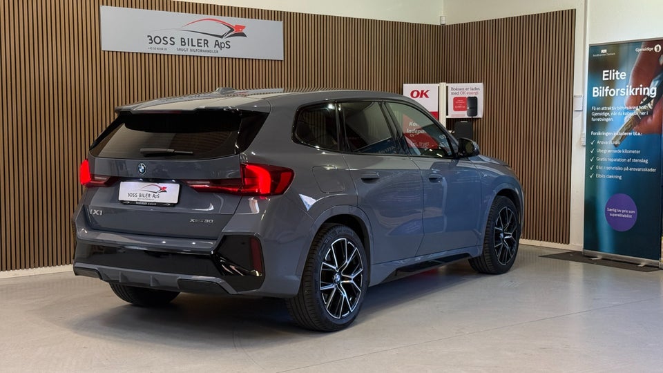 BMW iX1 xDrive30 M-Sport 5d