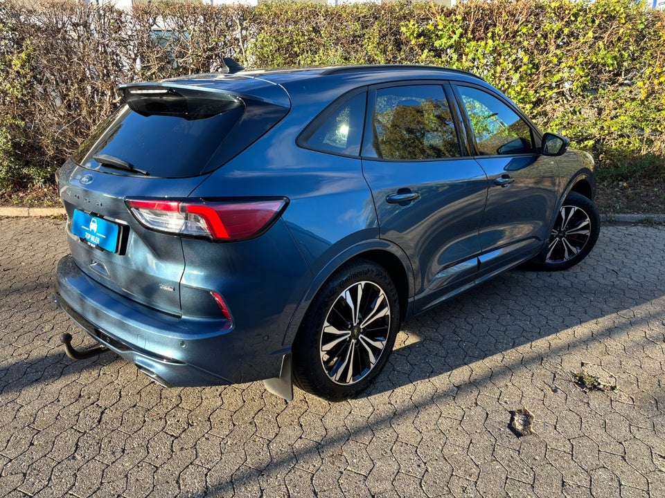 Ford Kuga 2,5 PHEV ST-Line CVT 5d