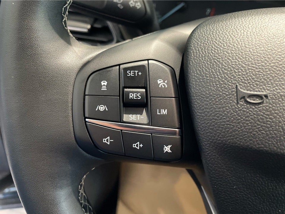 Ford Puma 1,0 EcoBoost mHEV Titanium DCT 5d