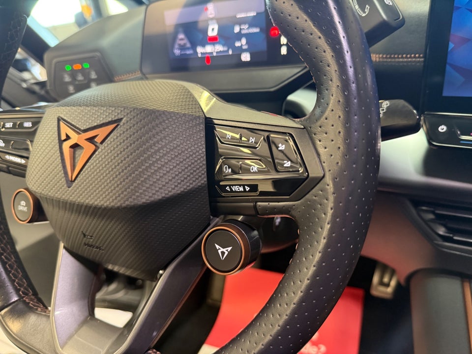 Cupra Born 77 e-Boost Dinamica Pack High 5d