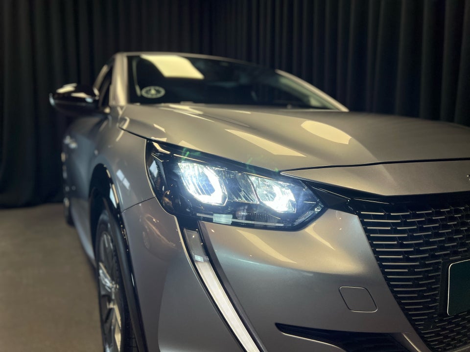 Peugeot e-208 50 Active Pack 5d