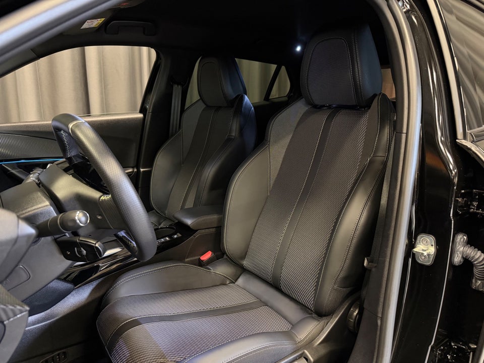 Peugeot e-2008 50 GT 5d