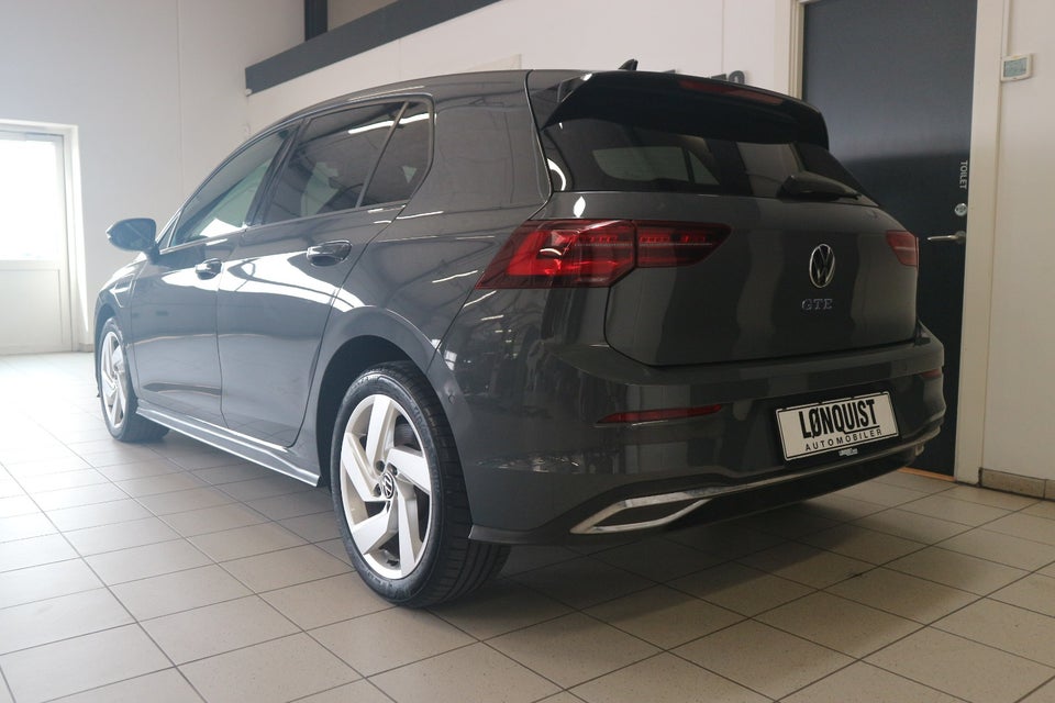 VW Golf VIII 1,4 GTE DSG 5d