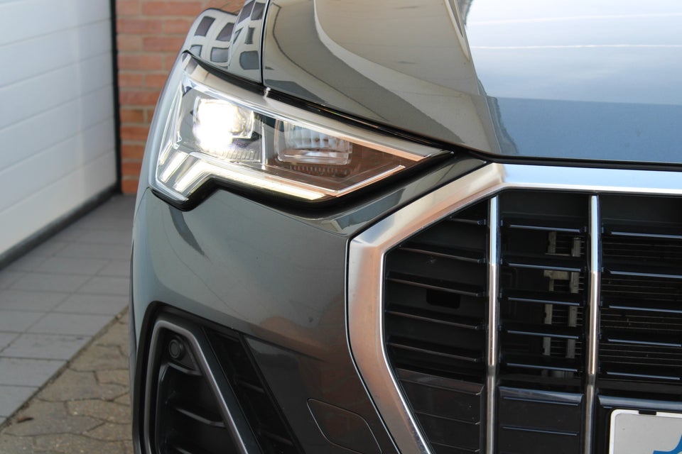 Audi Q3 45 TFSi e S-line plus S-tr. 5d