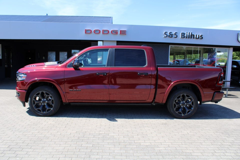 Dodge RAM 1500 5,7 V8 Hemi Limited Night aut. 4d