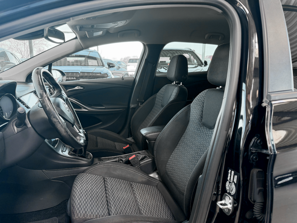 Opel Astra 1,6 CDTi 110 Enjoy Sports Tourer 5d