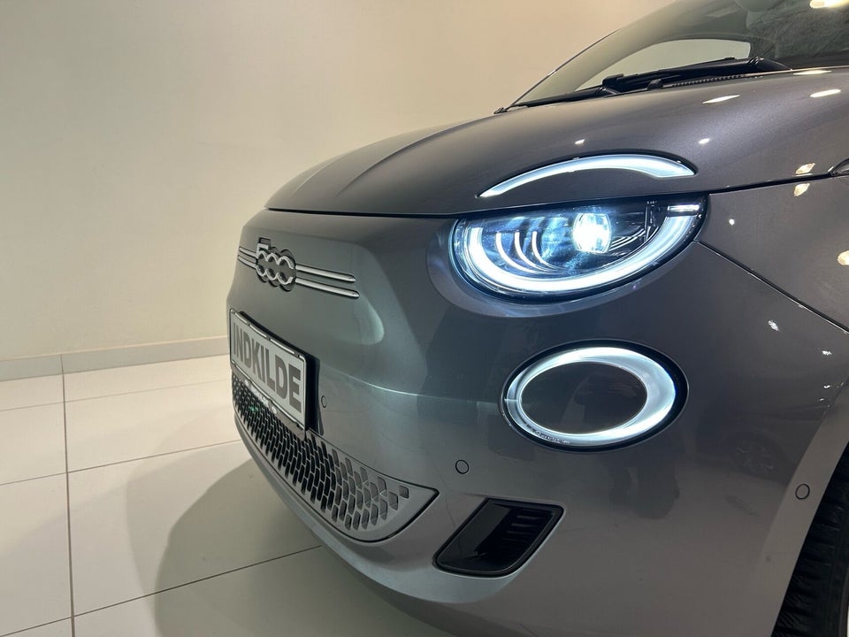 Fiat 500e 42 Icon 3d