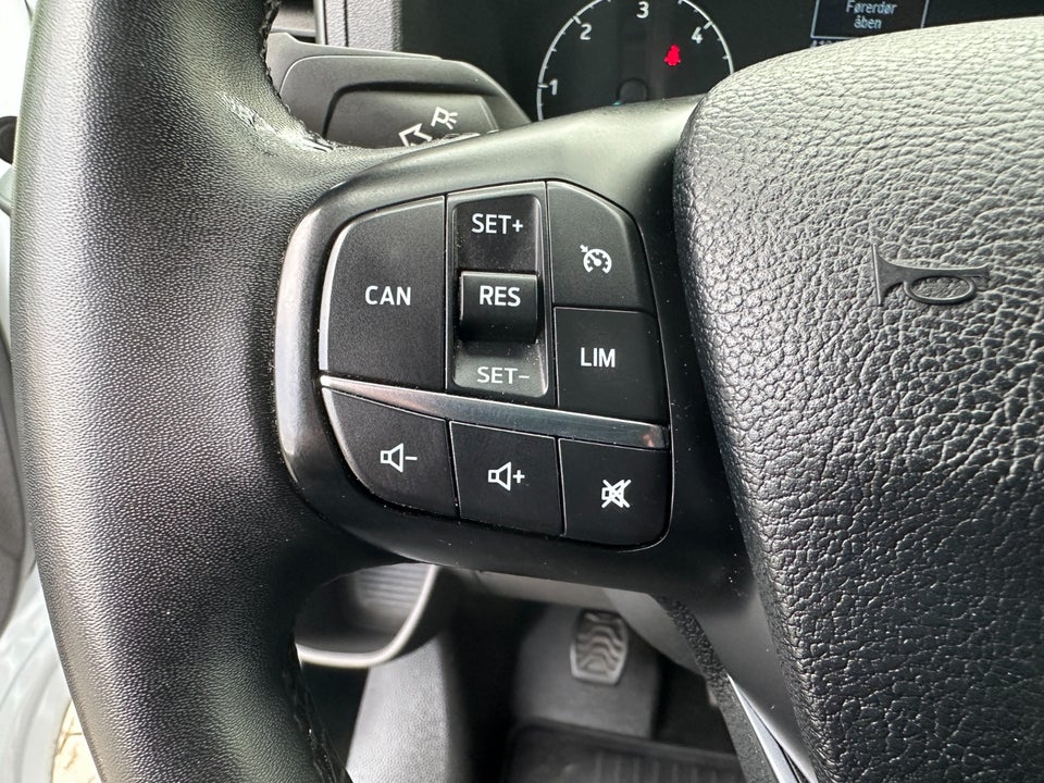 Ford Transit Custom 300 L2 2,0 TDCi 130 Trail