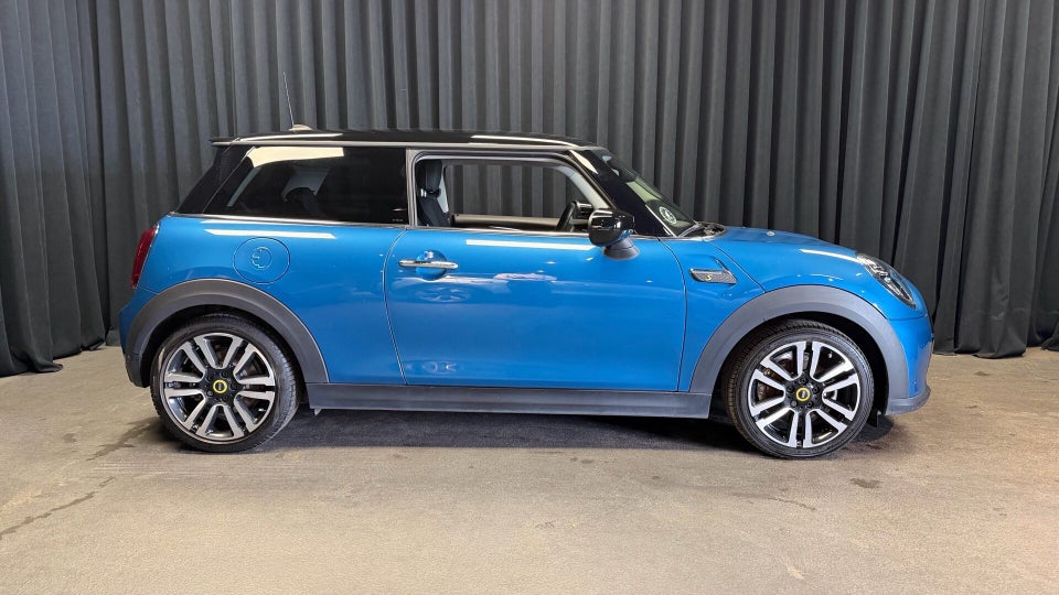 MINI Cooper SE Classic Trim 3d