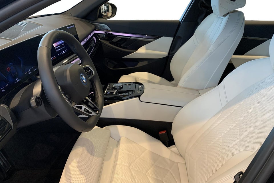 BMW i5 eDrive40 M-Sport 4d