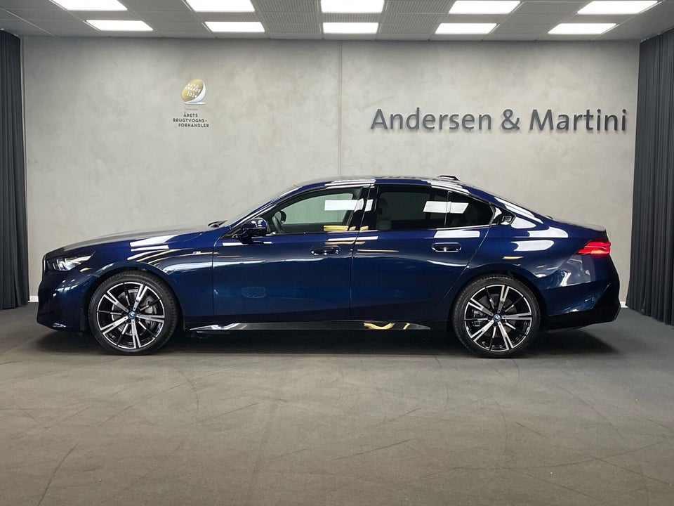 BMW i5 xDrive40 M-Sport 4d