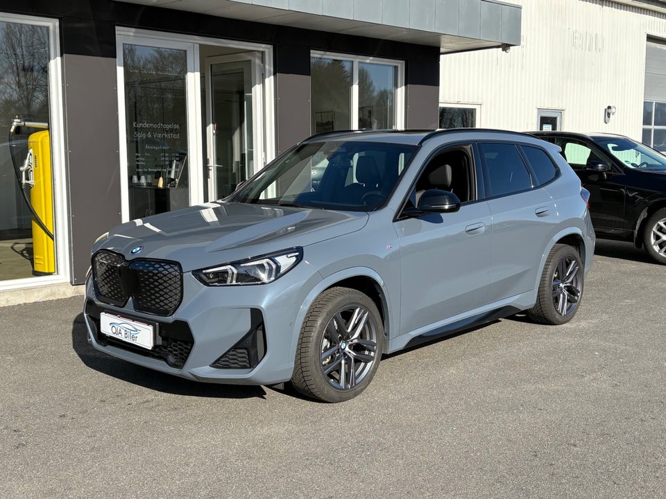 BMW iX1 eDrive20 M-Sport 5d