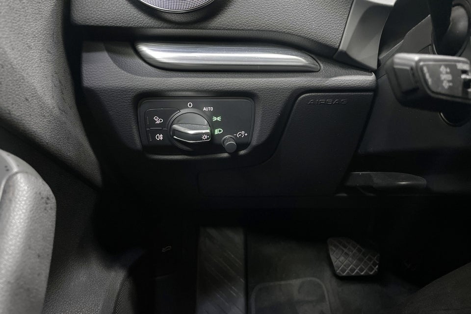 Audi A3 35 TFSi Sport Limited Sportback S-tr. 5d