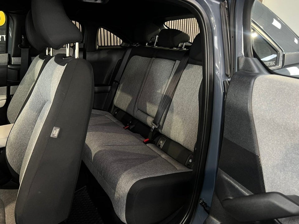 Mazda MX-30 e-SkyActiv Sky 5d