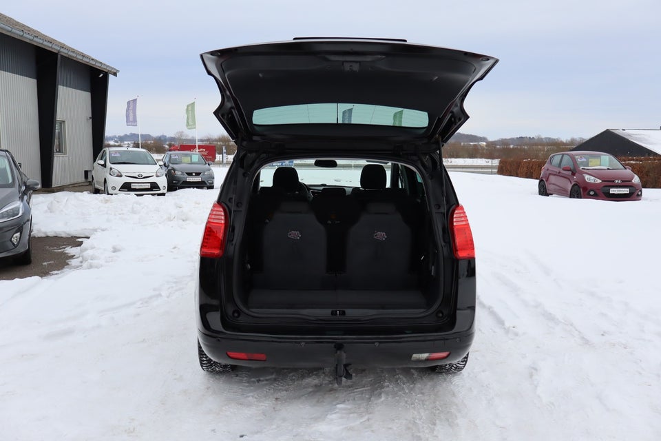 Peugeot 5008 1,6 HDi 114 Style 7prs 5d