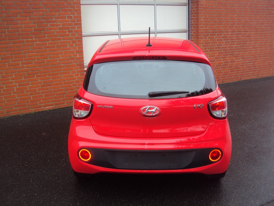 Hyundai i10 1,0 Touch 5d