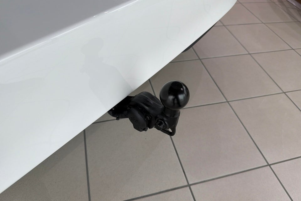 VW ID.Buzz 86 Life+ 7prs LWB 5d