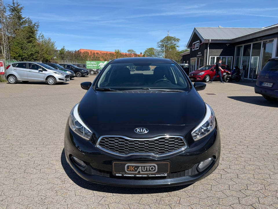 Kia Ceed 1,4 CVVT Active+ 5d