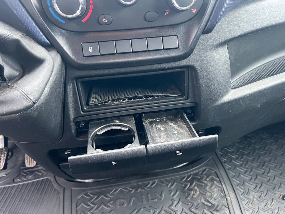 Iveco Daily 2,3 35S12 7,3m³ Van