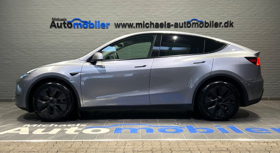 Tesla Model Y Long Range AWD 5d