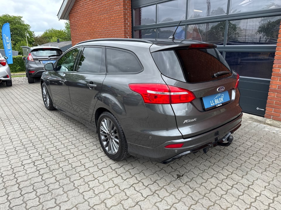 Ford Focus 1,0 EcoBoost ST-Line stc. 5d