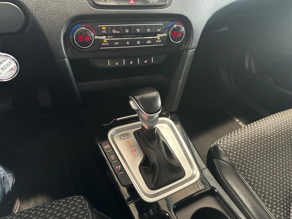 Kia Ceed 1,5 T-GDi mHEV Comfort Upgrade DCT 5d