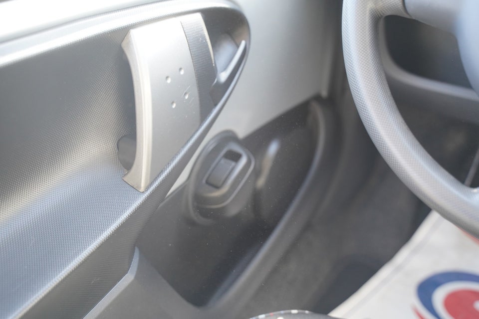 Citroën C1 1,0i Attraction 5d