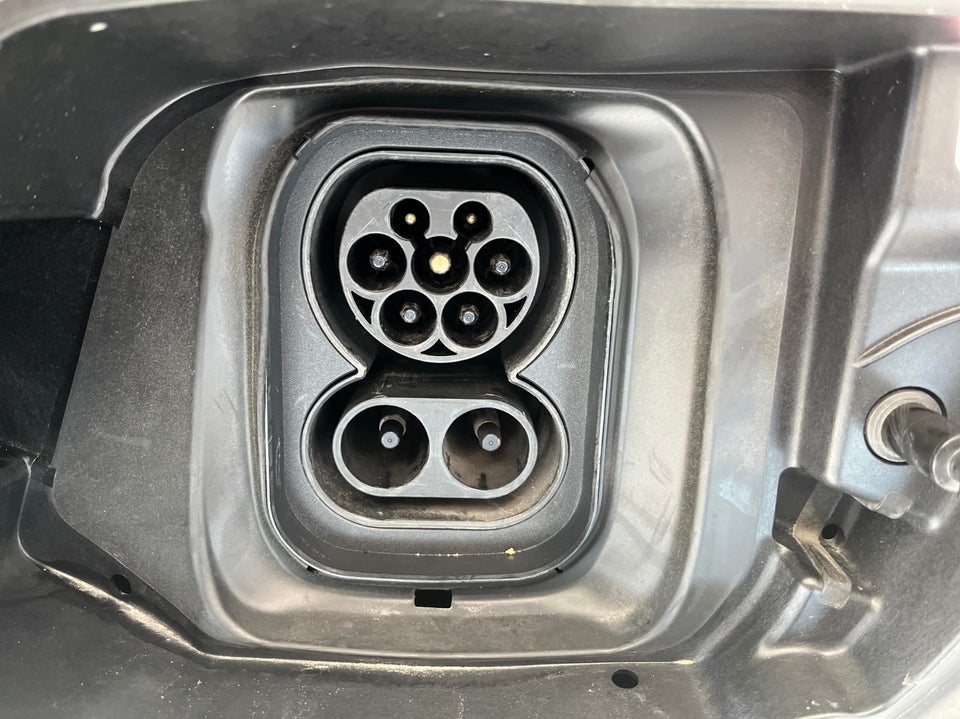 Peugeot e-2008 50 GT Van 5d