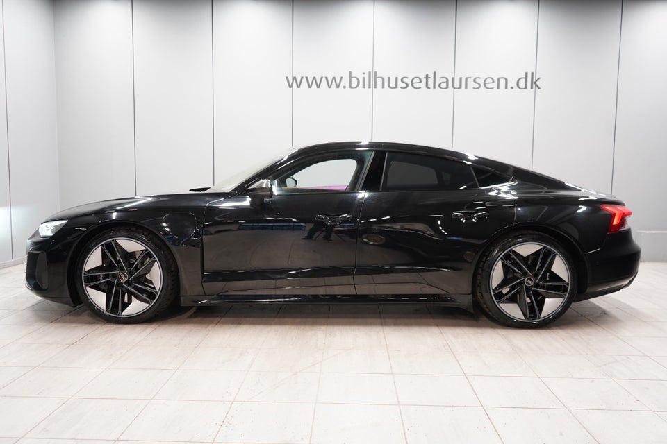 Audi RS e-tron GT quattro 4d