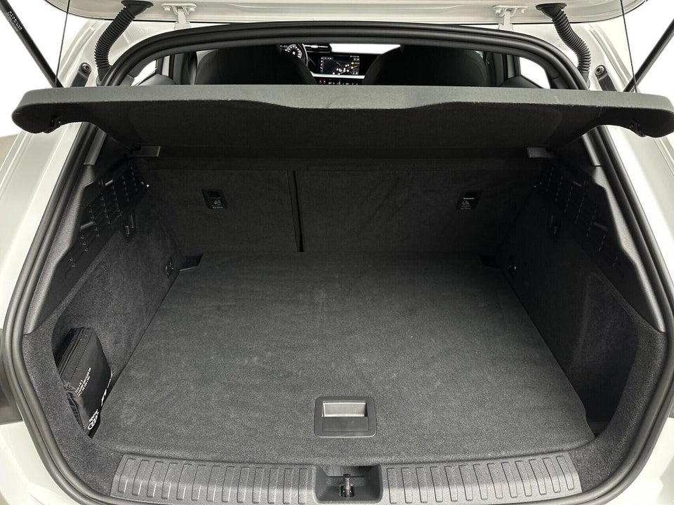 Audi A3 40 TFSi e Prestige Sportback S-tr. 5d