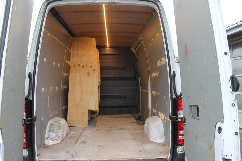 Mercedes Sprinter 216 2,2 CDi R2 Kassevogn 5d