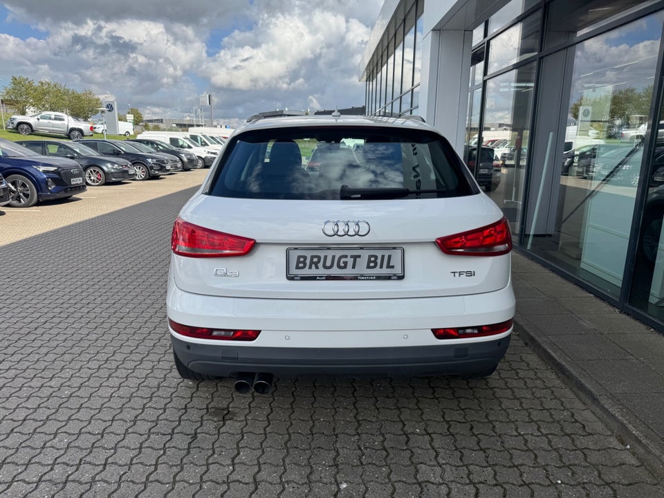 Audi Q3 1,4 TFSi 150 S-tr. 5d
