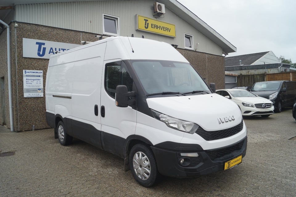 Iveco Daily 2,3 35S15 12m³ Van