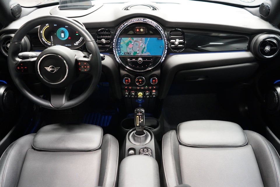 MINI Cooper SE Classic Trim 3d