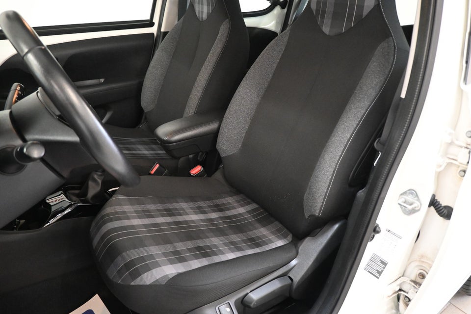 Peugeot 108 1,0 e-VTi 72 Allure+ 5d