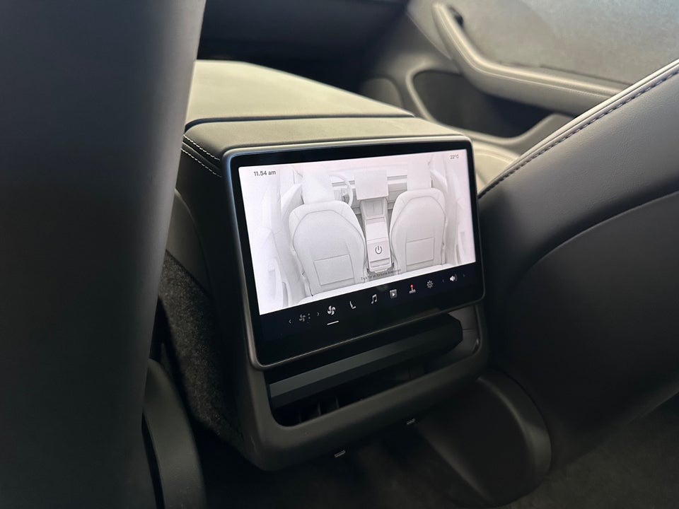 Tesla Model 3 RWD 4d