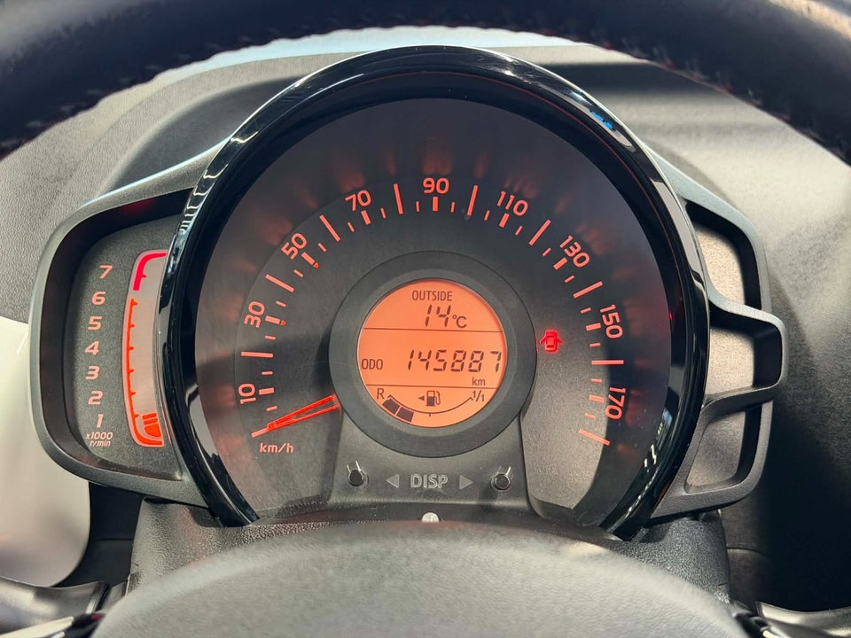 Toyota Aygo 1,0 VVT-i x-sky 5d