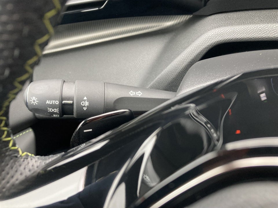 Peugeot 408 1,6 Hybrid GT EAT8 5d