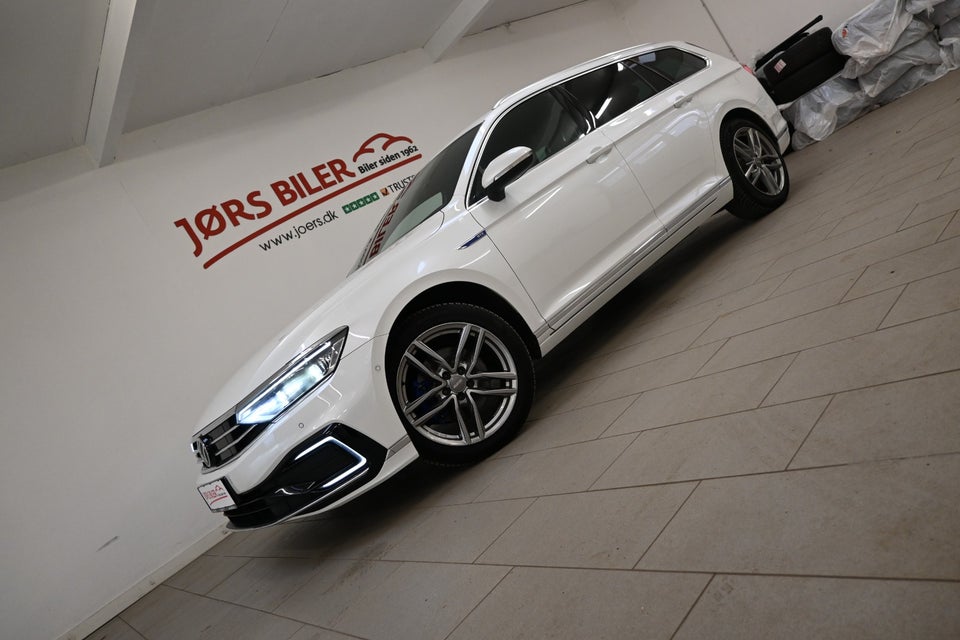 VW Passat 1,4 GTE High Variant DSG 5d