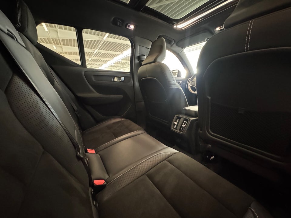 Volvo XC40 2,0 D4 190 R-Design aut. AWD 5d