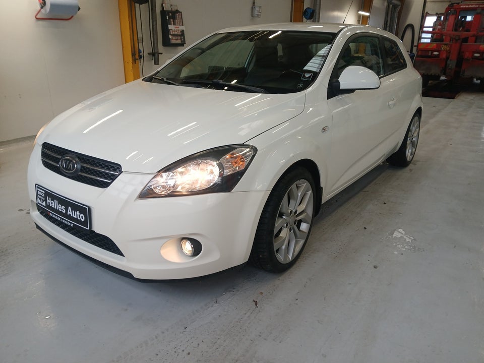Kia Ceed 1,6 CRDi Sport 5d