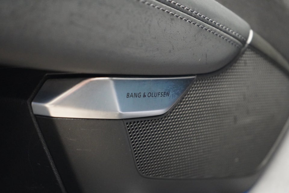 Audi RS e-tron GT quattro 4d