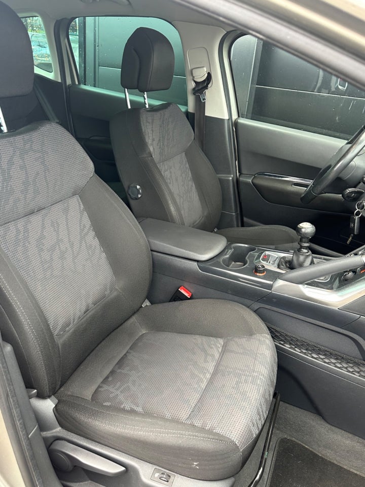 Peugeot 3008 1,6 HDi 110 Premium 5d