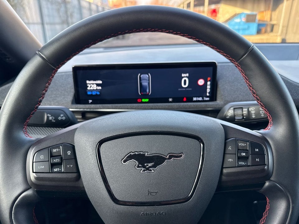 Ford Mustang Mach-E 75 Premium Standard Range AWD 5d