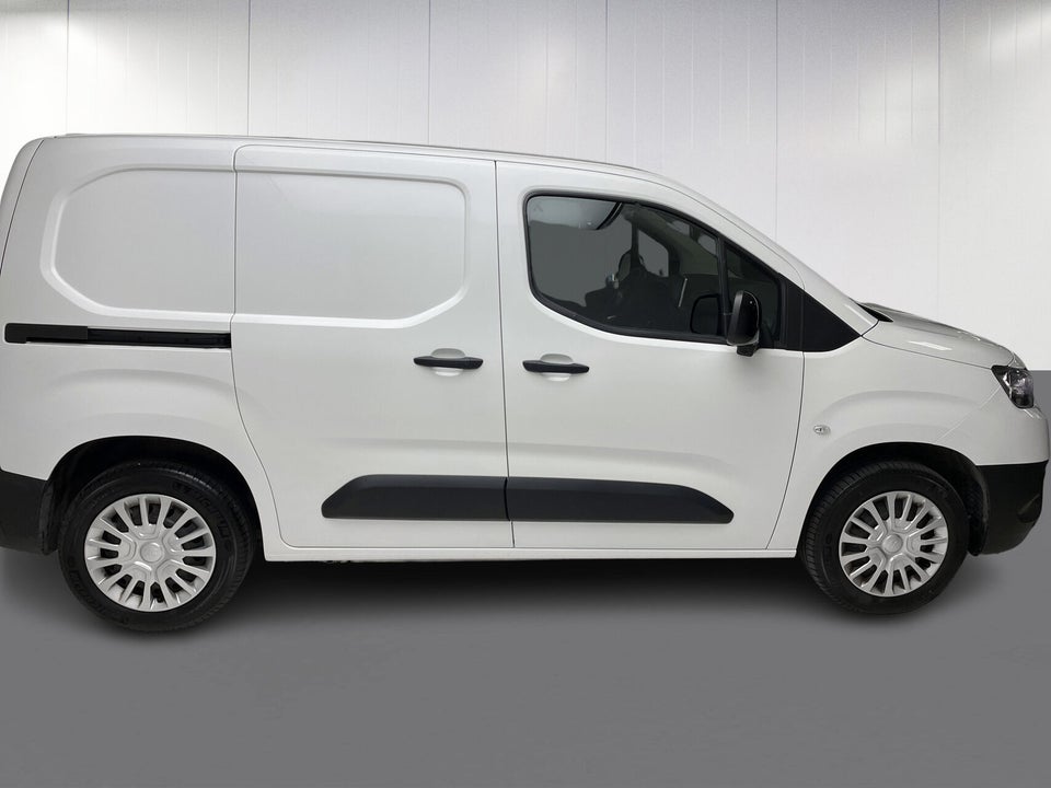 Toyota ProAce City 1,5 D 102 Medium Comfort Master