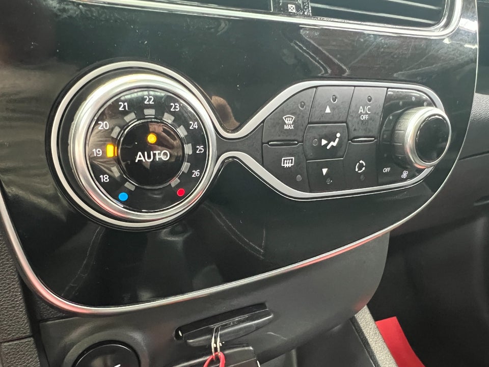 Renault Clio IV 1,5 dCi 90 Limited Sport Tourer 5d