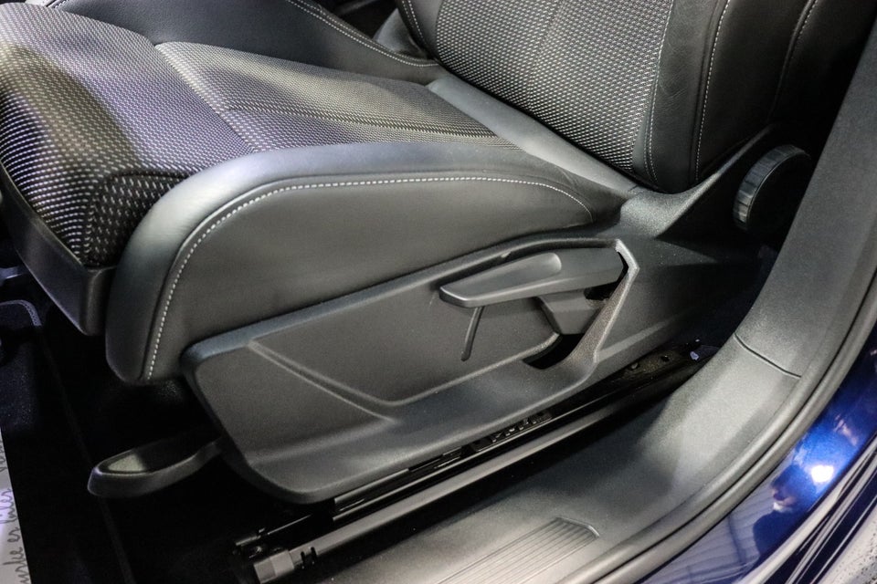 Audi Q4 e-tron 35 S-line Sportback 5d